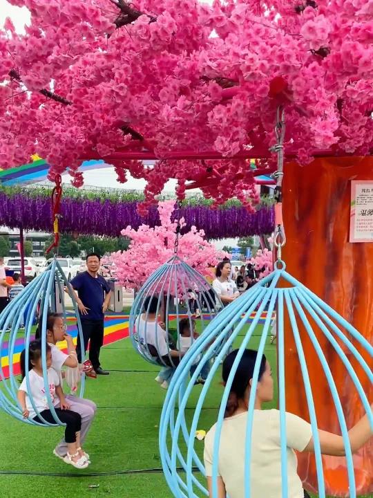 渝北丨圣名嗨皮小镇亲子乐园