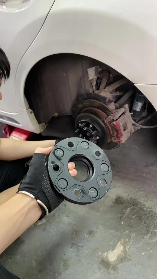 汽车装法兰,稳定过弯,帅气出行!