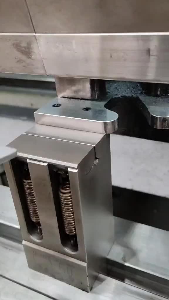 无痕折弯模具:旋翼式方案 折弯机模具