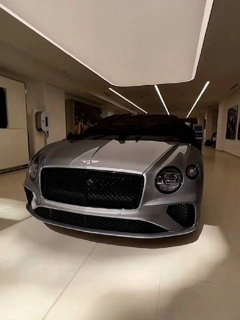 超能新星汇 宾利世家……亿点曝光计划 自拍打卡 给视频加buff 给视频