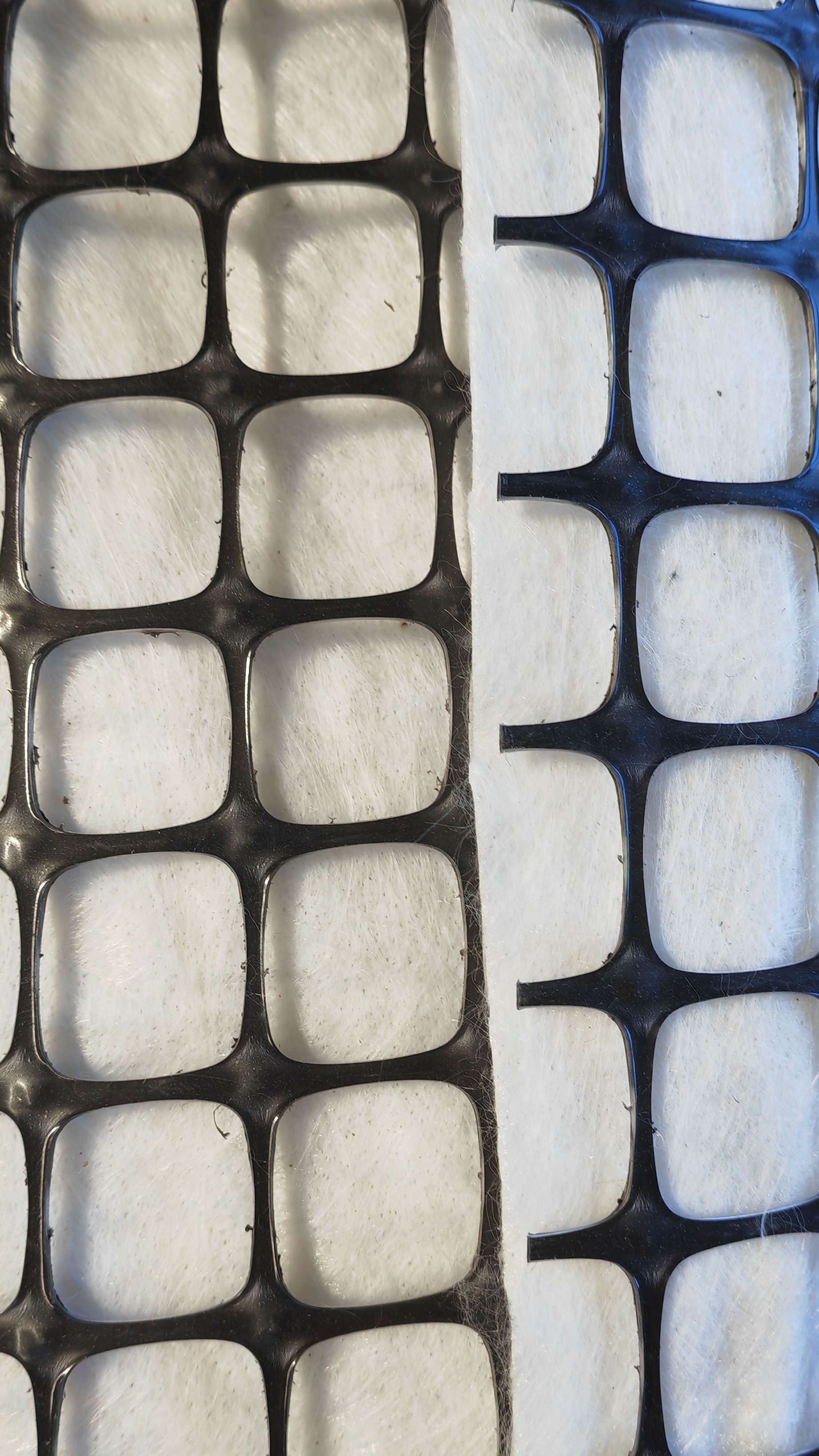 塑料土工格栅复合土工布