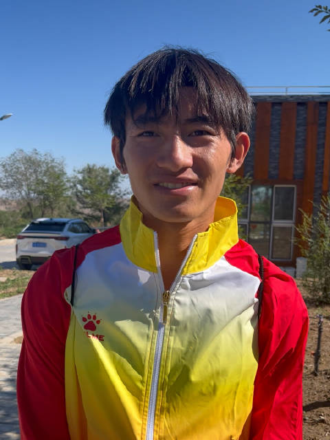 天山马拉松 男子第二名🥈黄永政 来自贵州的00后小将,超详细复盘比