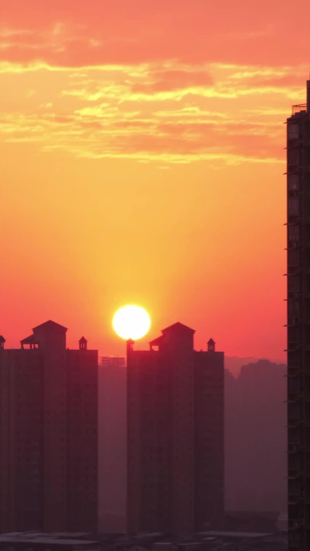 太阳升起景色图片