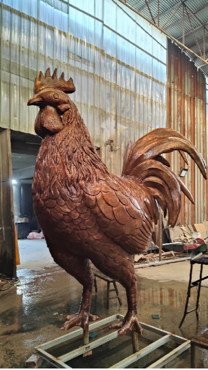 大公鸡雕塑制作过程