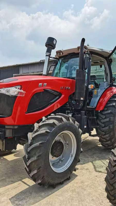 联诚2104农用拖拉机 上柴动力水旱两用 涡轮增压多缸四驱-度小视