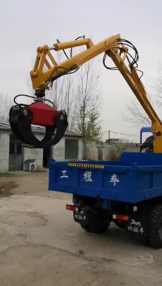 农用拖拉机随车抓 四驱爬山车抓木机 抓草机-度小视