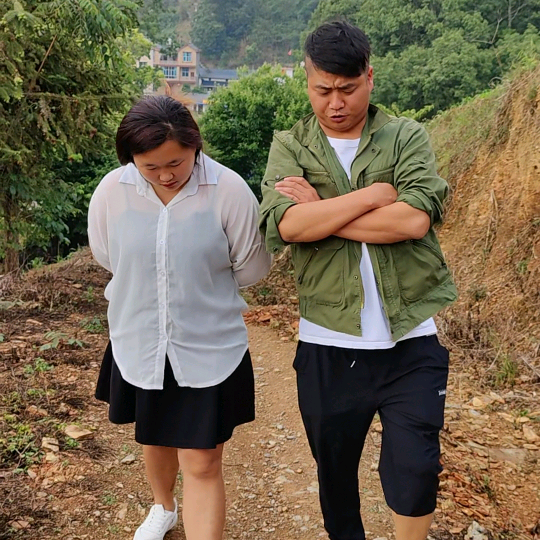 村里的单身越来越多，是不是因为出去打工的女生都嫁外面了？