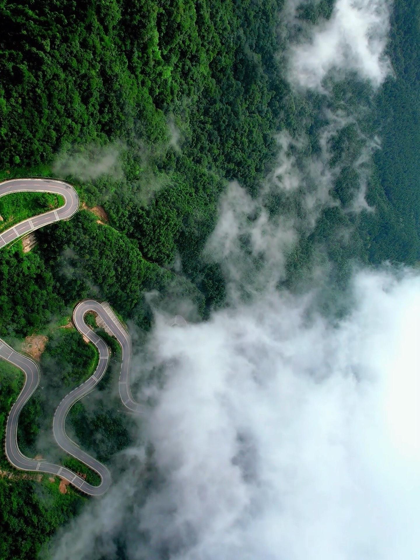 黄山盘山公路图片