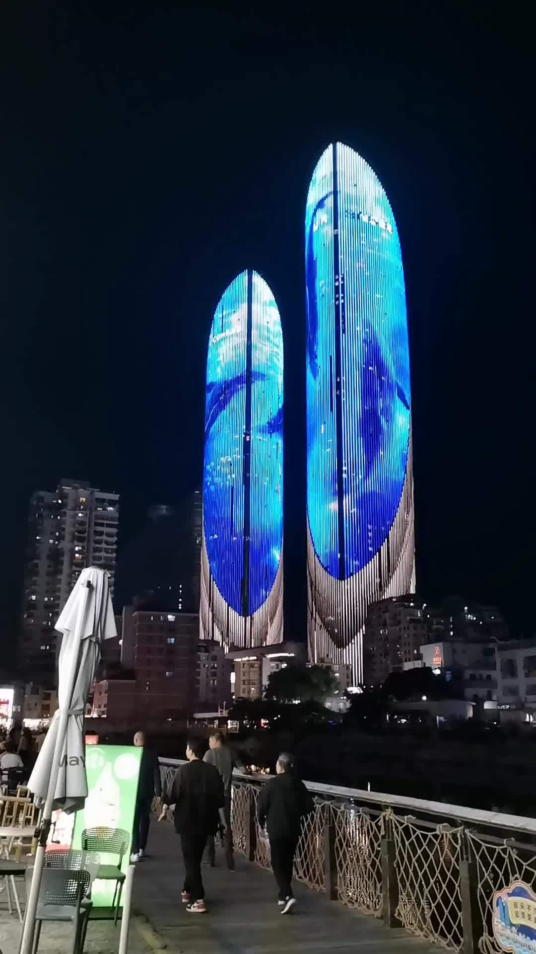 沙坡尾 厦门双子塔夜景图 鼓浪屿