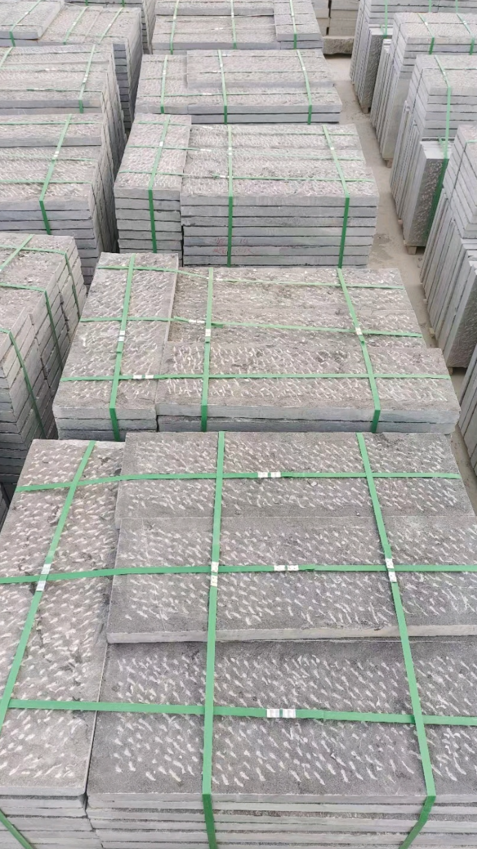 菠萝面青石板地铺石砖是如何加工的
