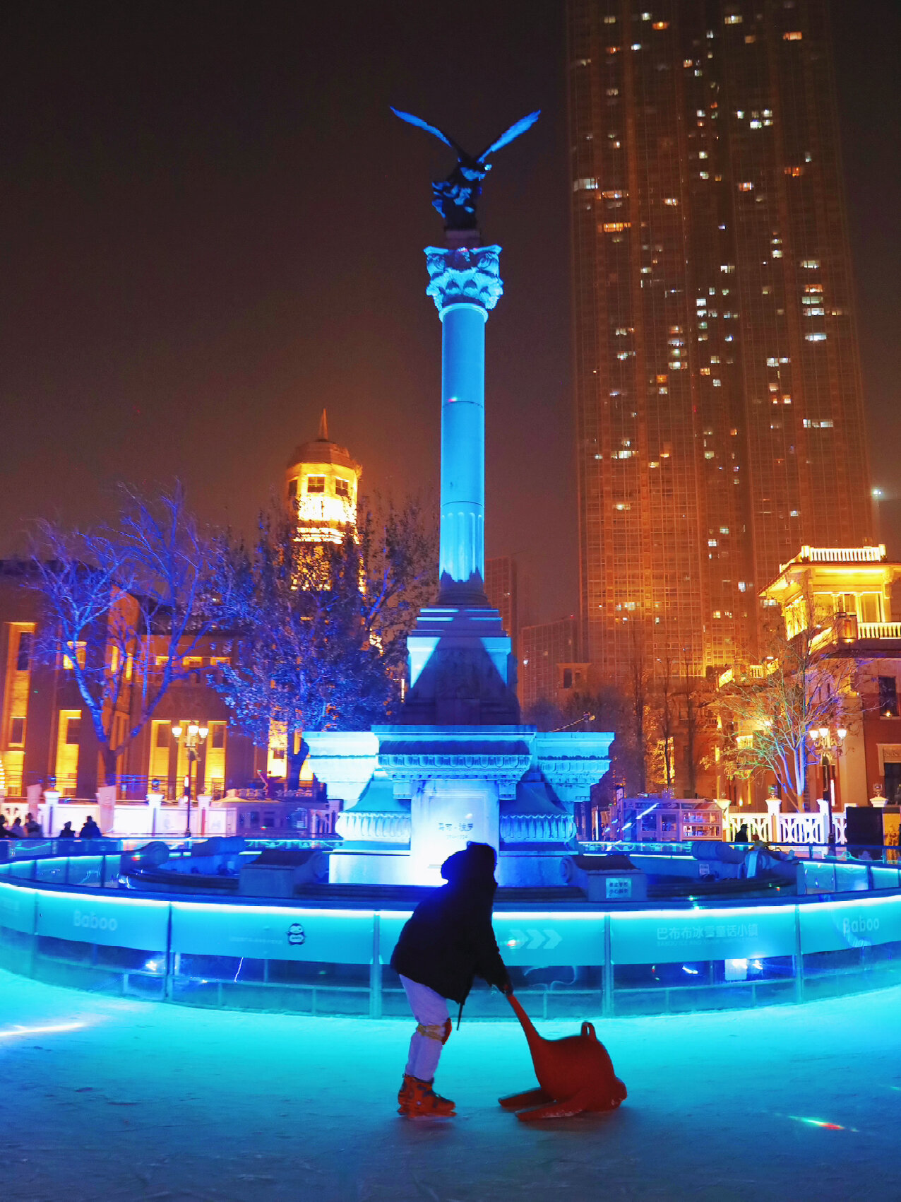 天津最浪漫的冰场营业意风街冰场来啦