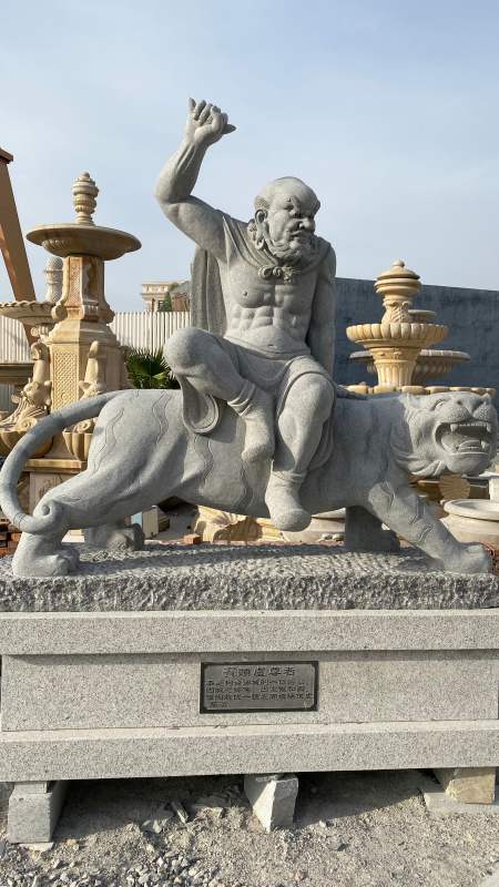 石雕十八罗汉坐像图片 寺庙18罗汉雕像-度小视