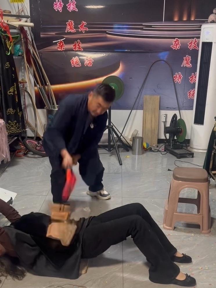 江湖演出道具 胸口碎大石 本店主营魔术 特技杂技 绝活等专业演出道具