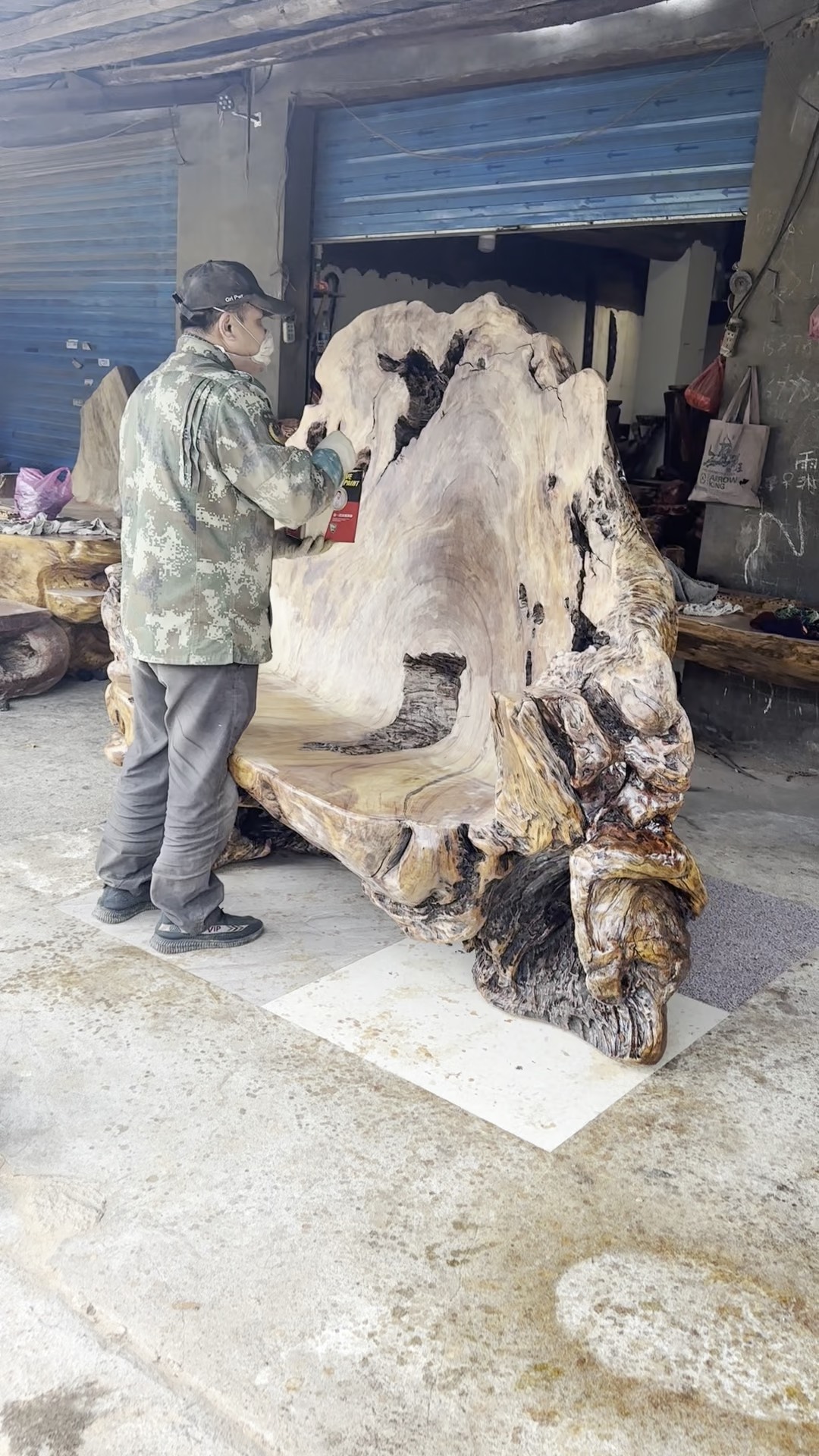 根雕大靠椅制作过程