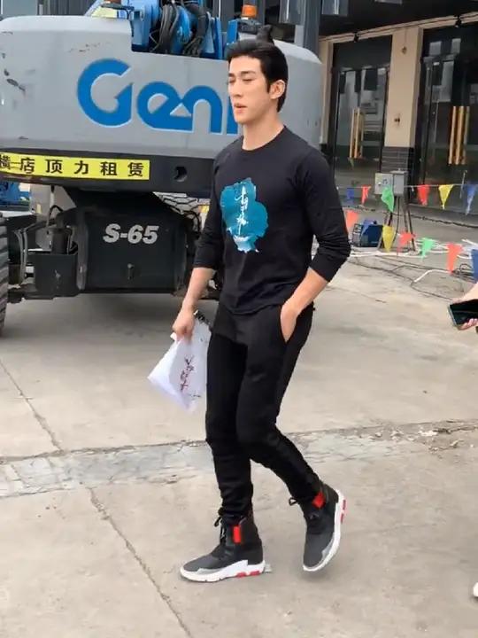 应该不是王力宏吧!李治廷 拍摄现场 路透 工作花絮 拍摄花絮