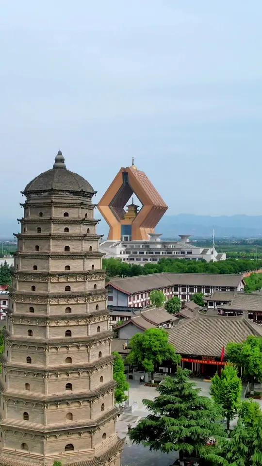 法门寺合十舍利塔图片