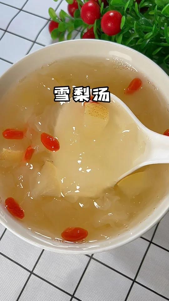 明日驚蟄,多給家人喝這碗湯吧!潤肺清熱特別的好-度小視