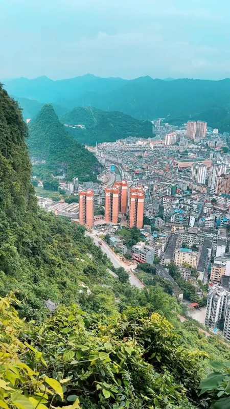 遠離城市的喧囂 小城夏天 廣西 鳳山縣@-度小視