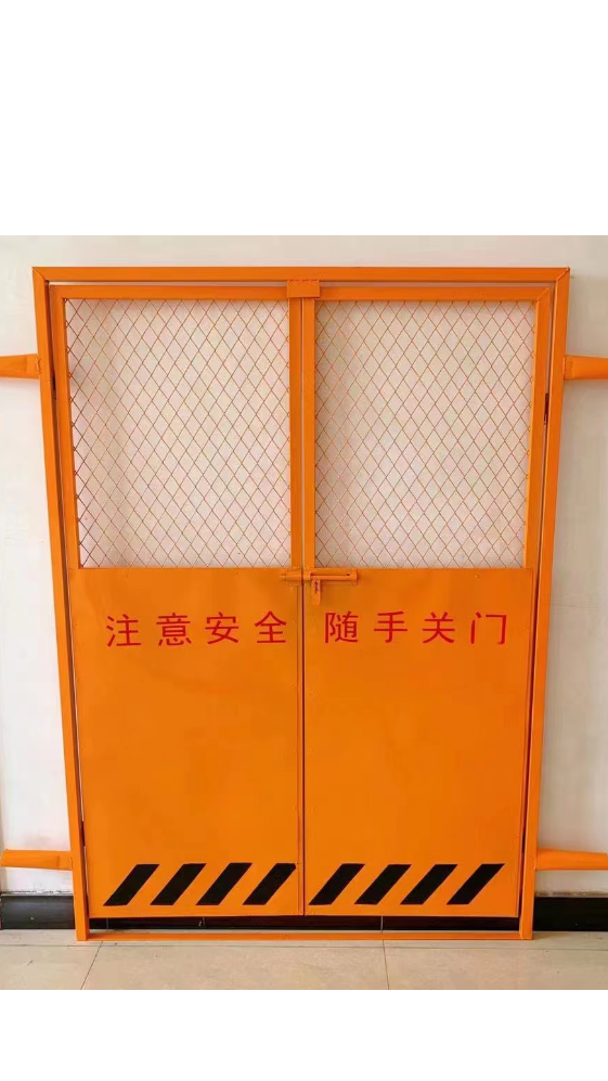 广东施工电梯防护门生产厂家