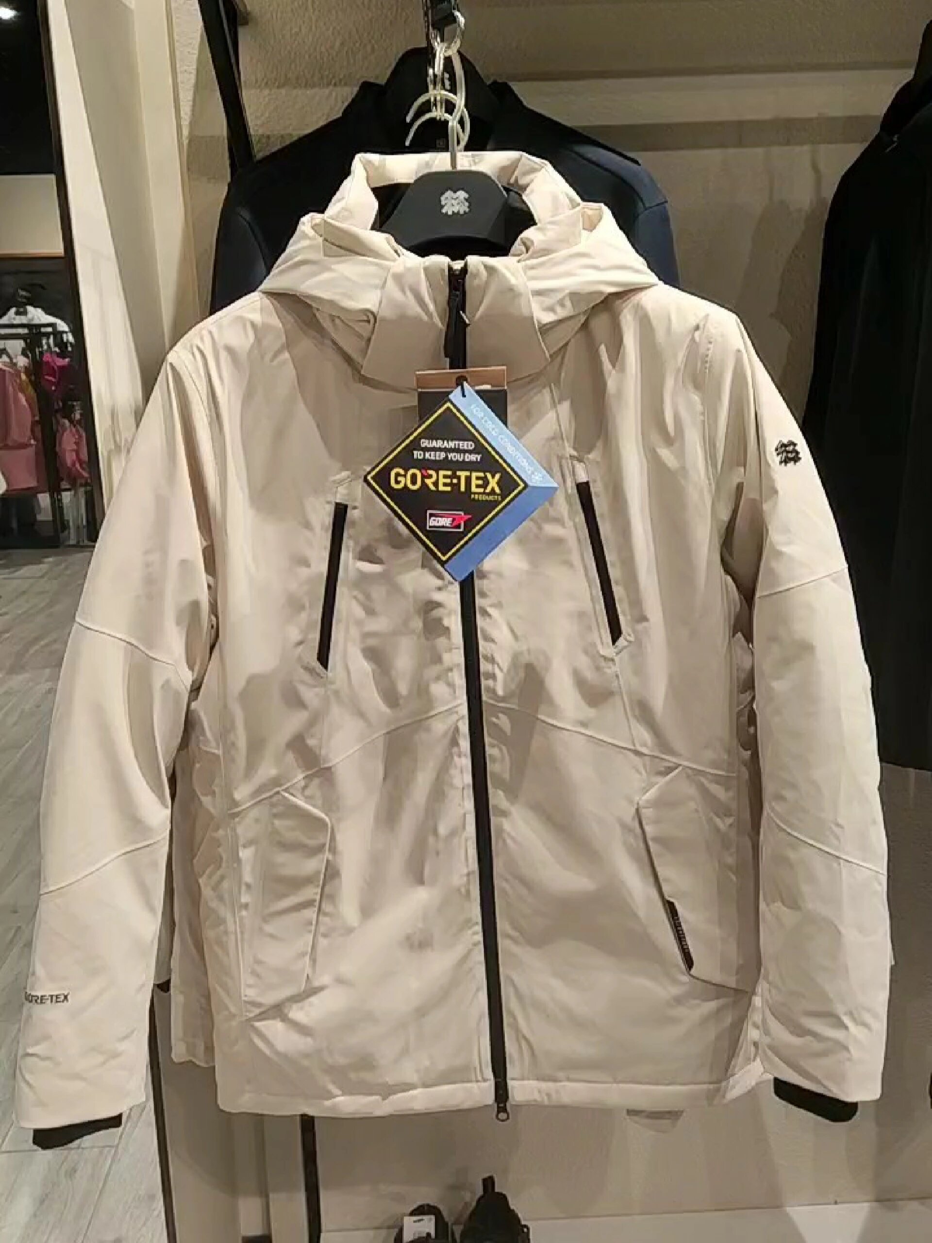 可隆新款陈坤同款戈尔鹅绒服
