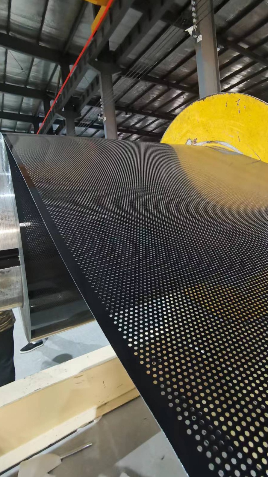 彩钢穿孔板 吸音降噪板 可用于室内装饰或会展中心等