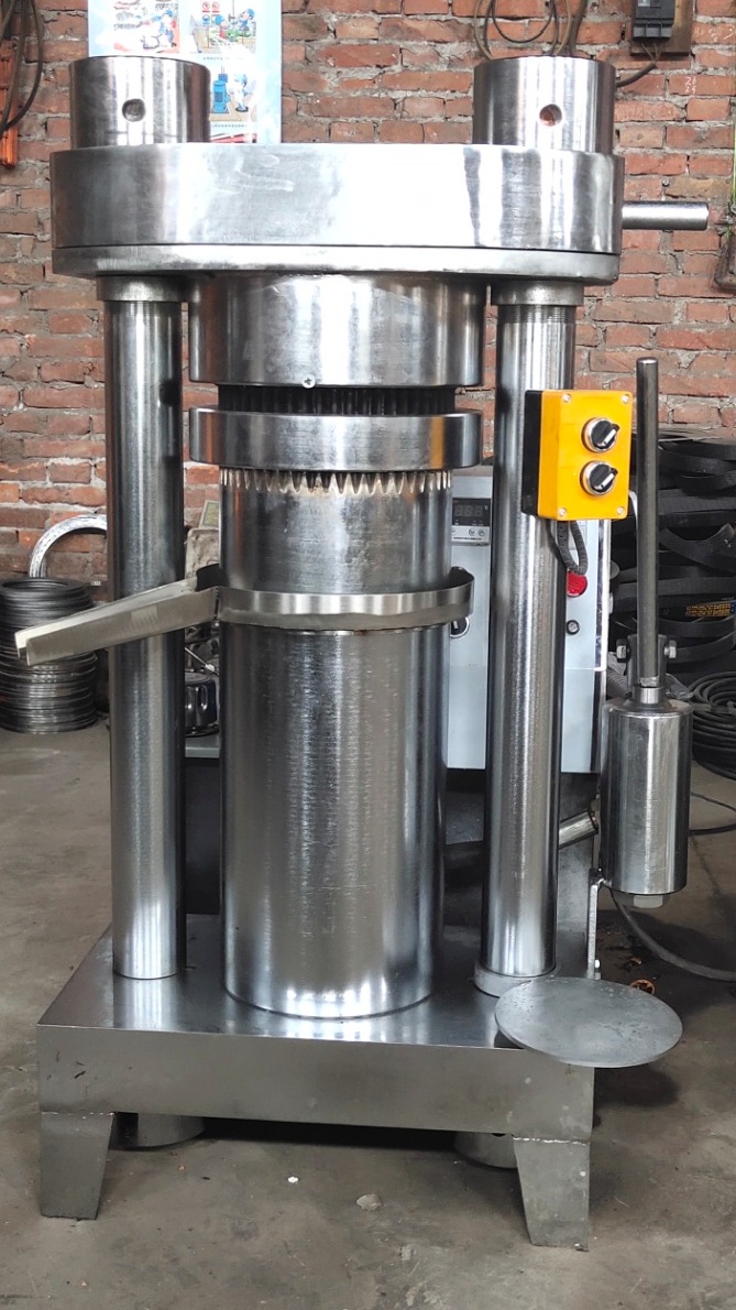 带壳核桃榨油机,铁核桃压油机 油坊芝麻香油机 韩版液压榨油机-度小视