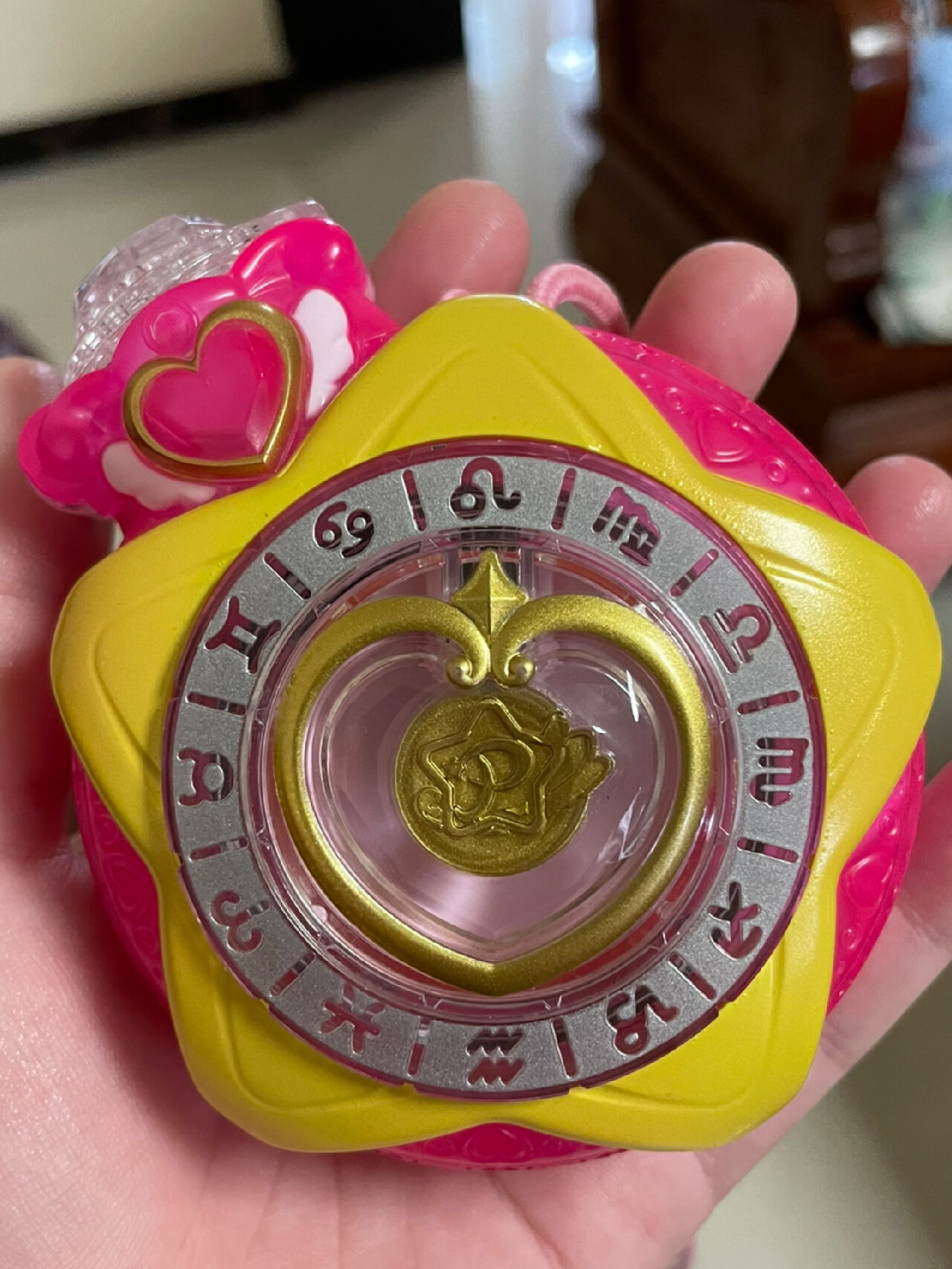 星光闪耀光之美少女变身器玩法展示