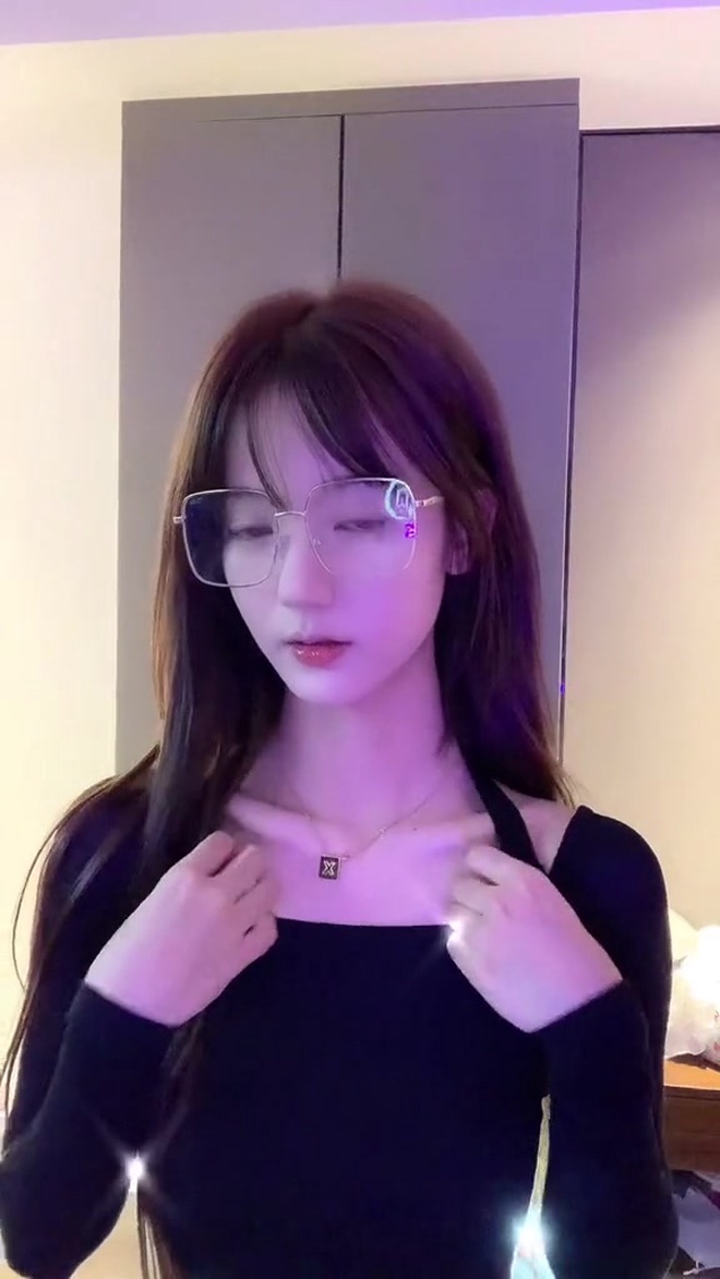 戴个眼镜,手势舞,眼镜小姐姐-度小视