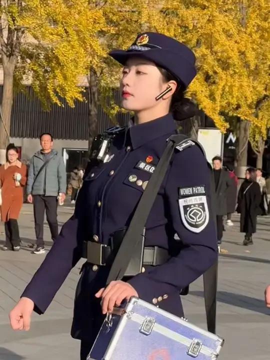 中国杭州女警察图片