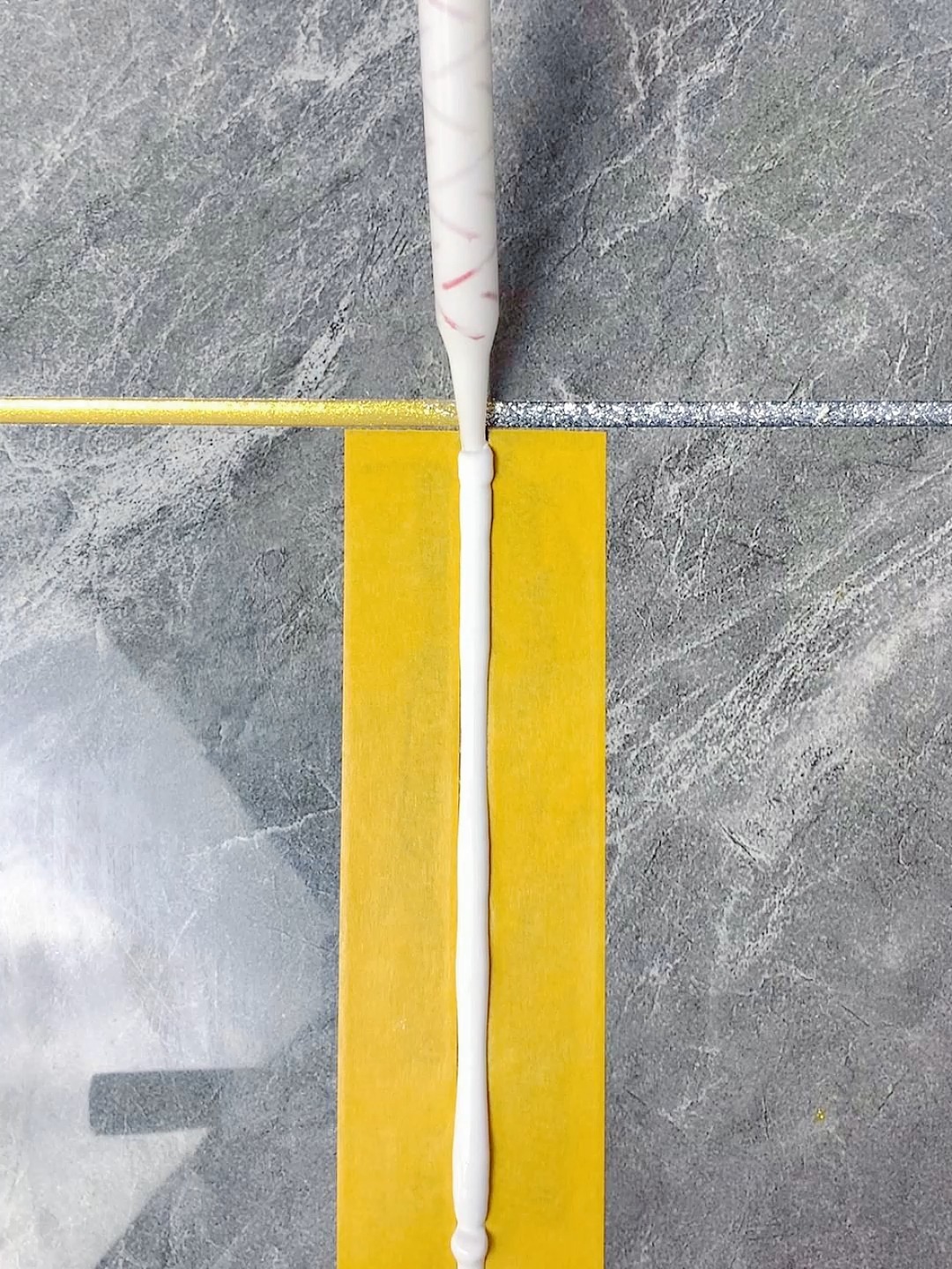 灰色瓷砖搭配什么颜色的美缝剂更耐看!-度小视