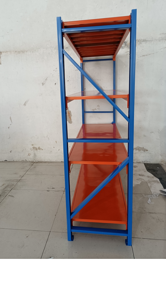 汇光仓储货架更节省成本,更大化的提高仓库的利用率