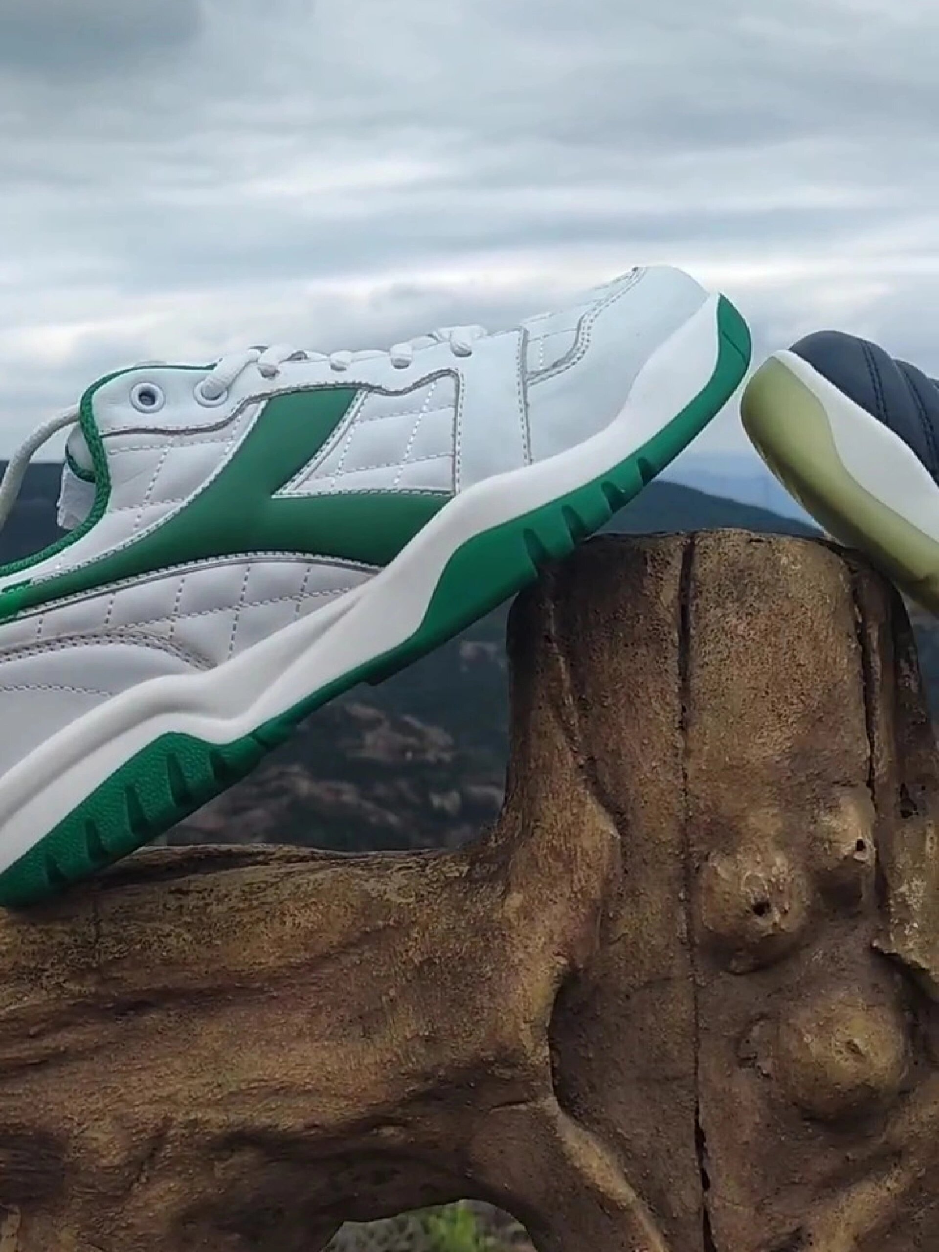 迪亚多纳经典老款旅游鞋