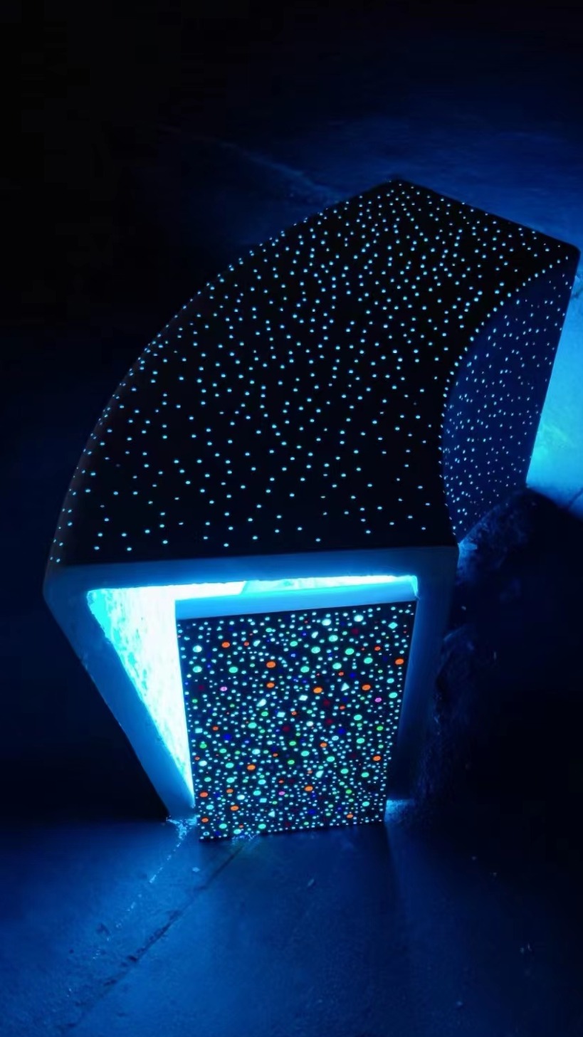 透光混凝土坐凳生产工艺是这样的,你知道么?-度小视