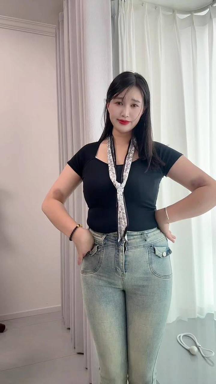 微胖女生这样用牛仔裤搭配,轻松穿出气质范