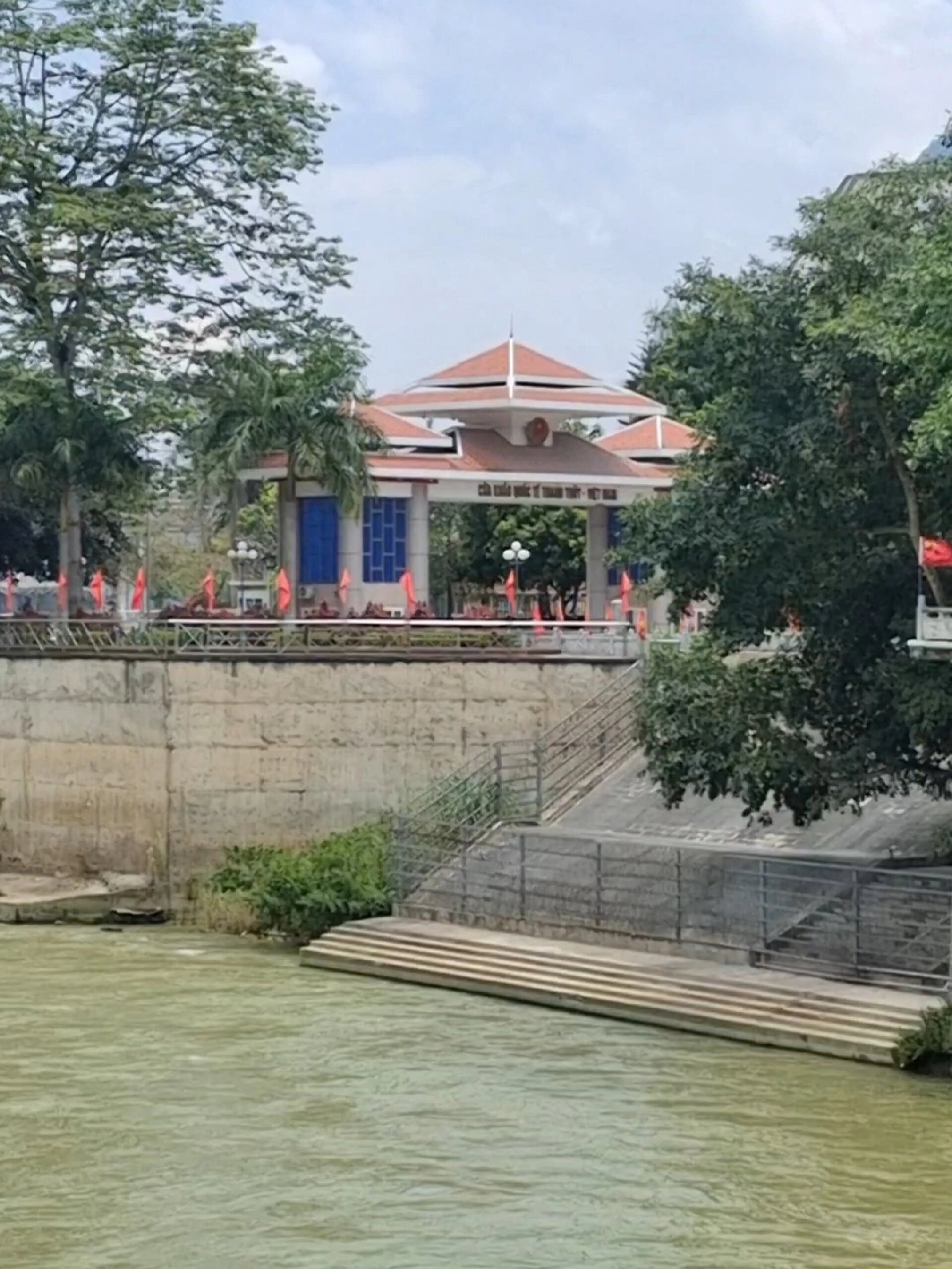 天保口岸,云南云山麻栗坡县.盘龙河谷风光