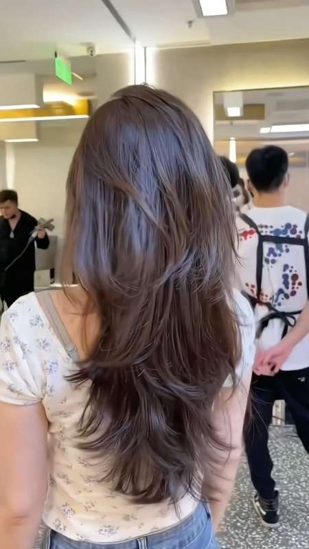 2024超火锁骨发2024最流行高层次中长发