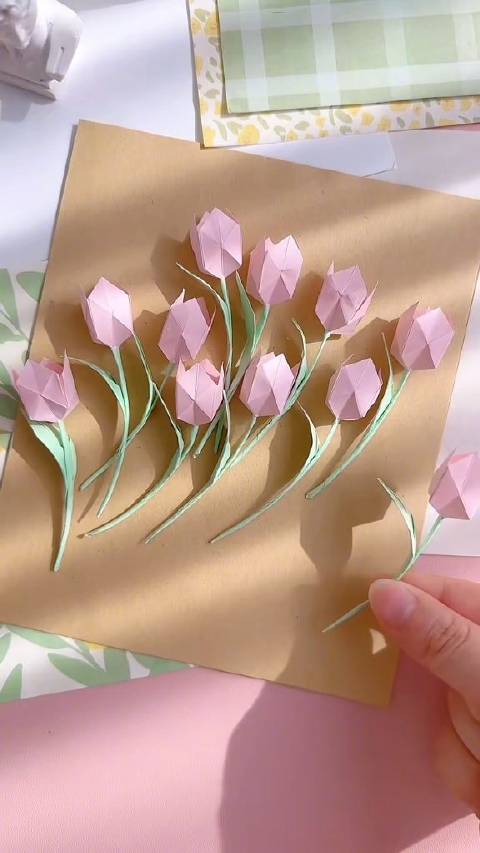 「收藏!春花折纸教程上新」春天来了,试试用彩纸折好看的郁金香吧,跟