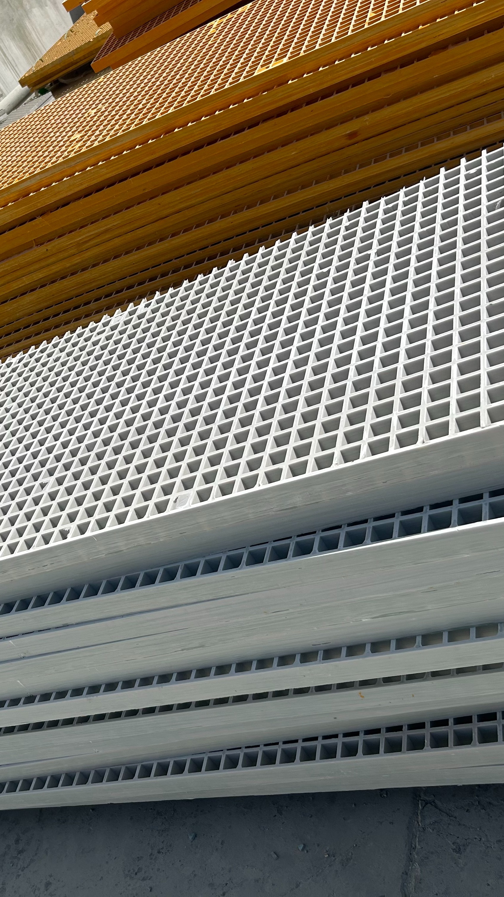 玻璃钢格栅的生产实况