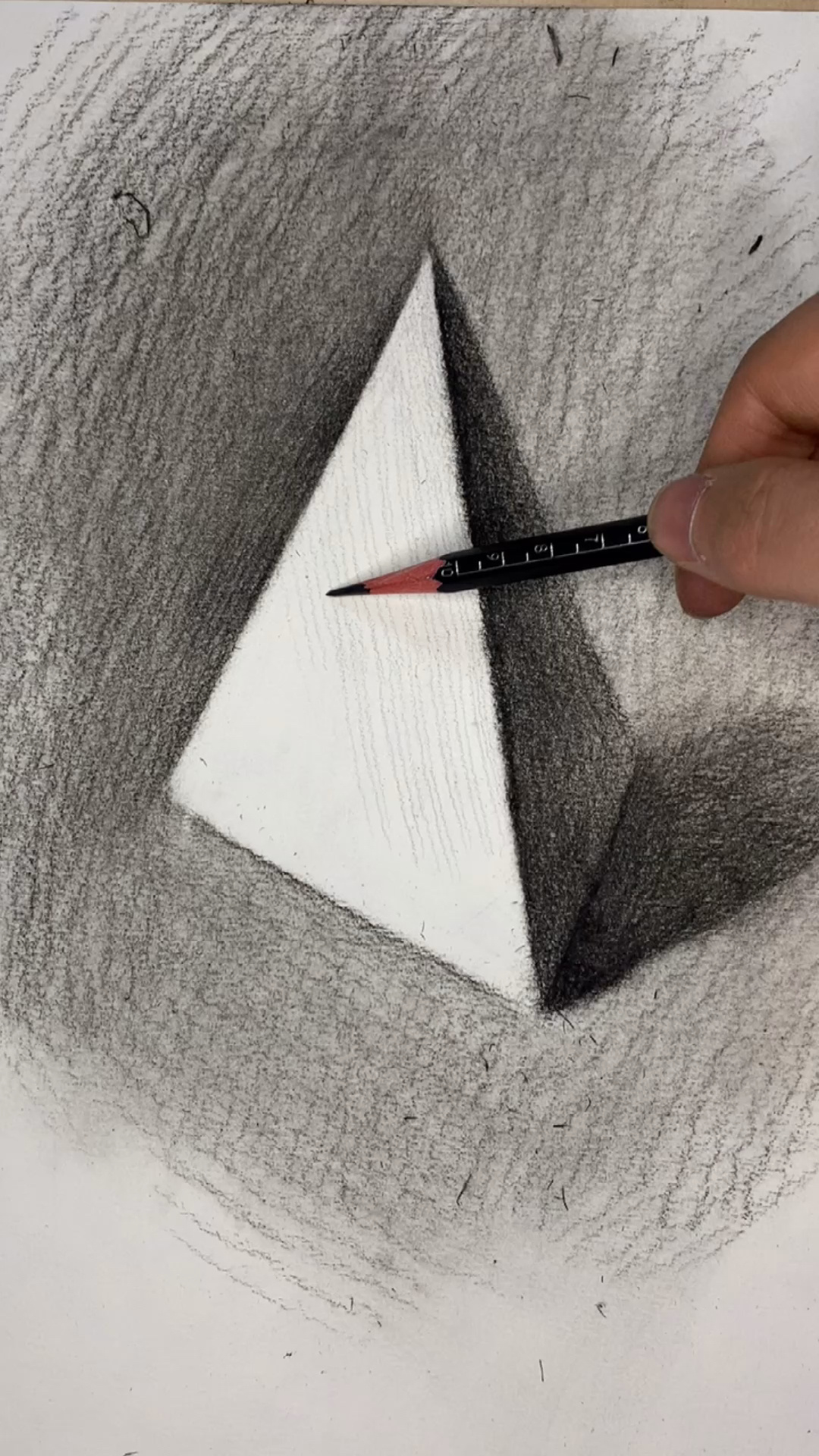 素描基础:教你画三棱锥