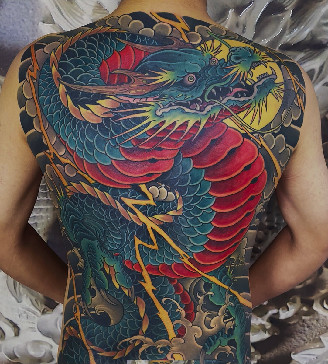 满背龙上色完成