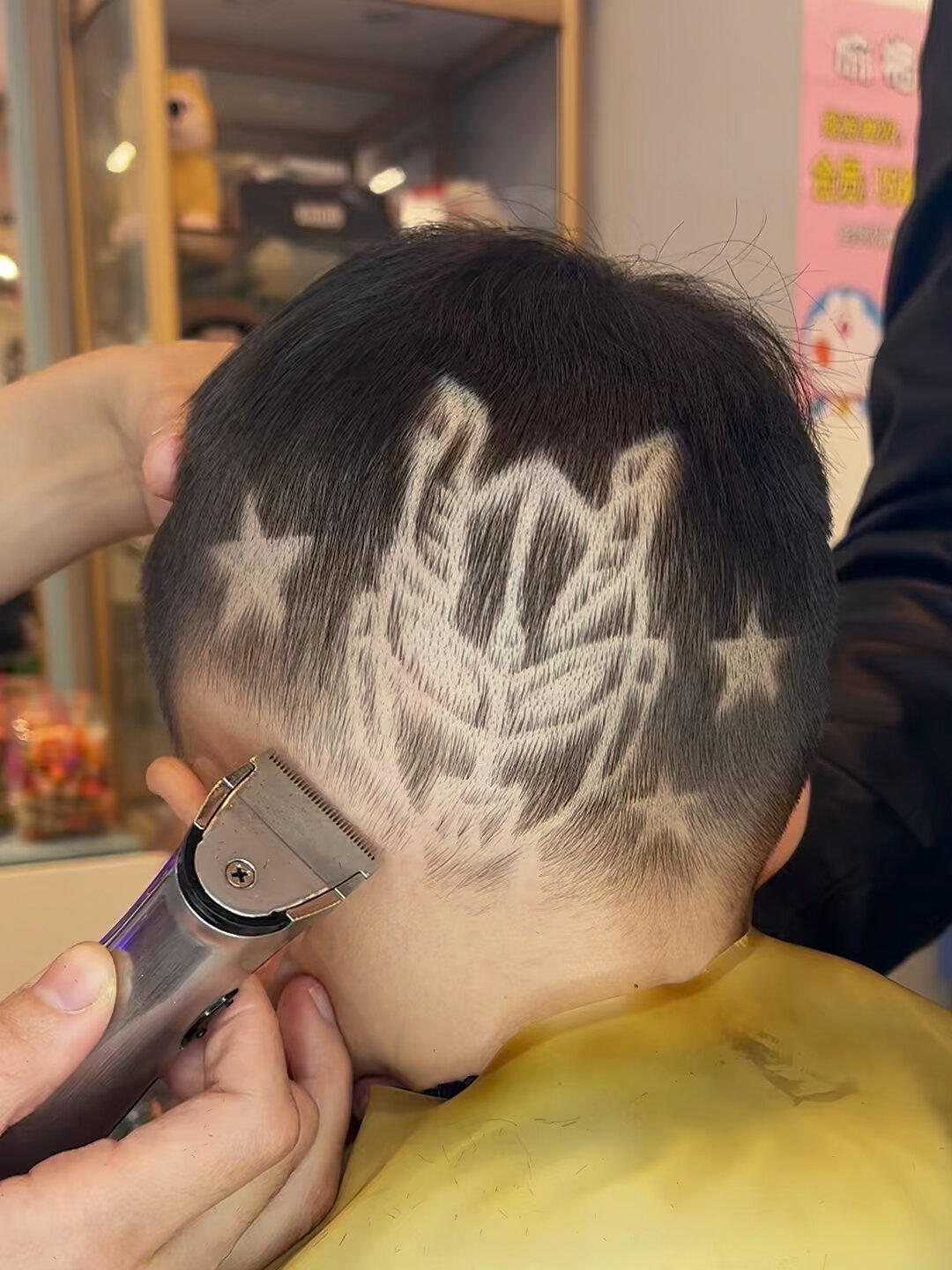 发型雕刻塞罗奥特曼