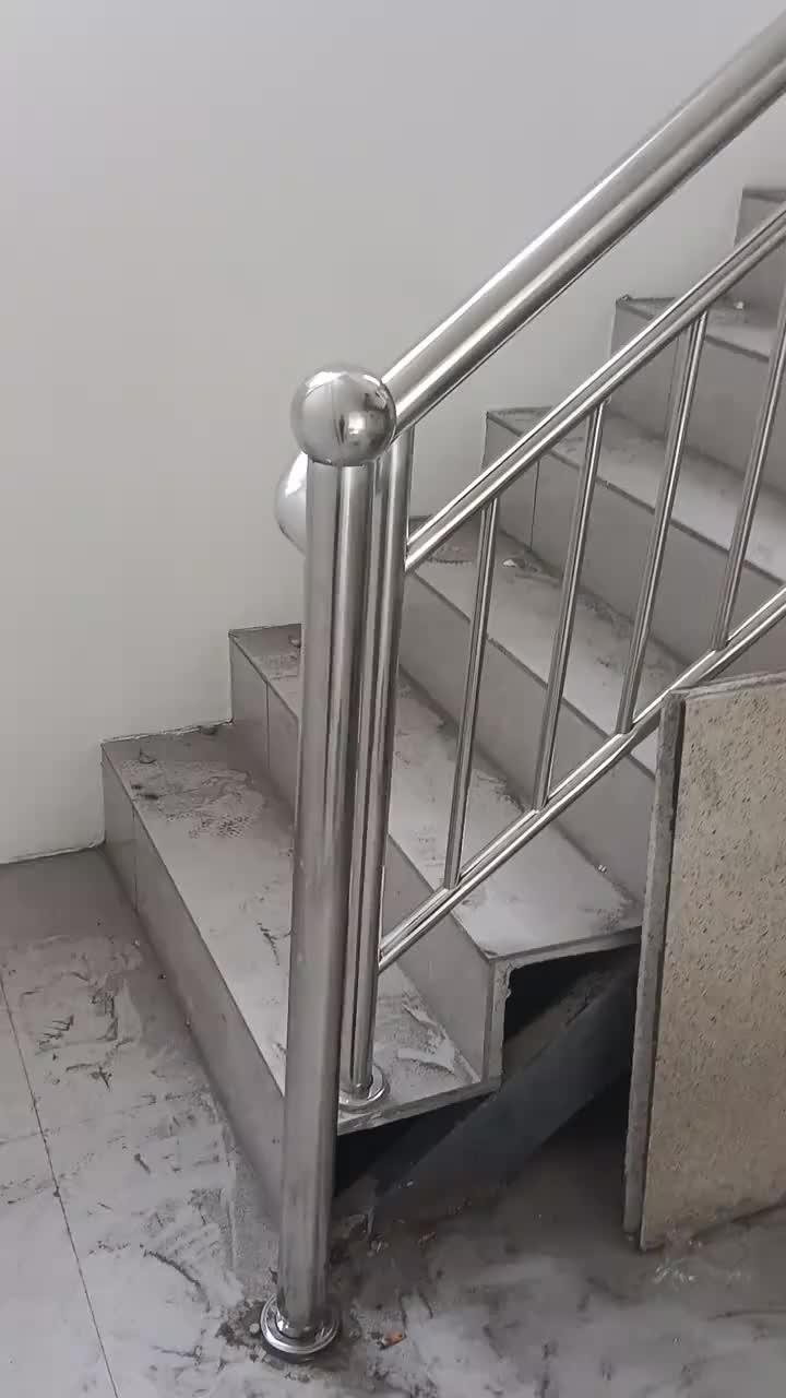 考虑过爬楼梯的感受吗 不锈钢加工 楼梯扶手