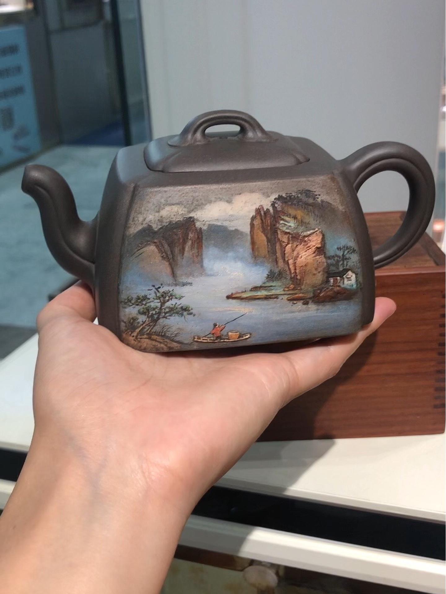 泥绘名家何光宏紫砂壶四方抽角壶青会泥 泥绘紫砂壶 何光宏大师作品