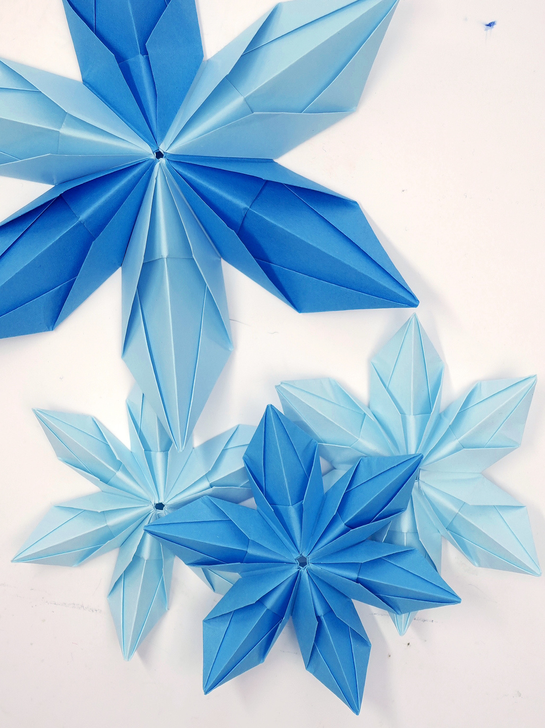 雪花折纸简单易做不用胶水哦
