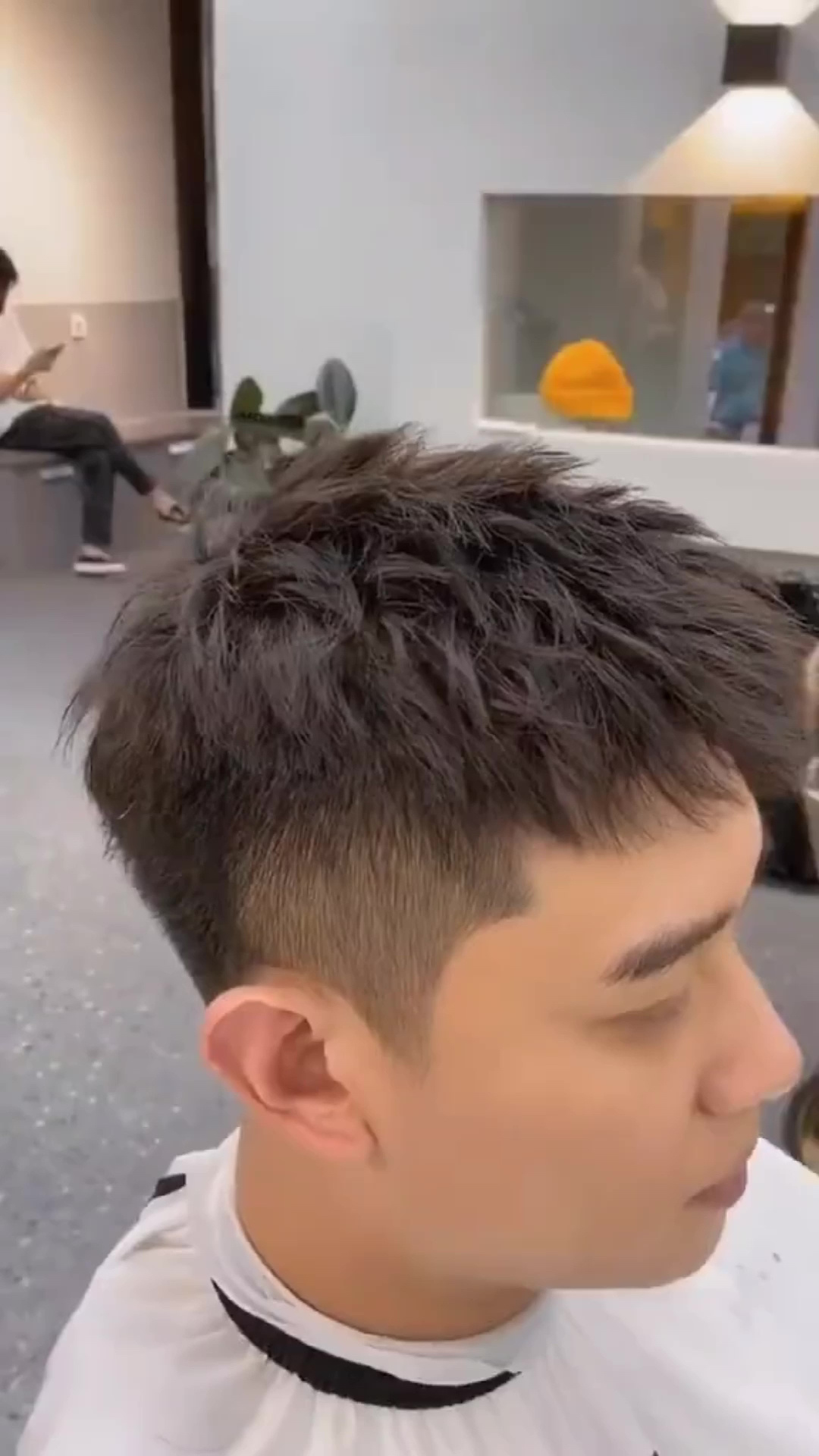 2021最火男士发型 摩根烫 钢夹烫-度小视