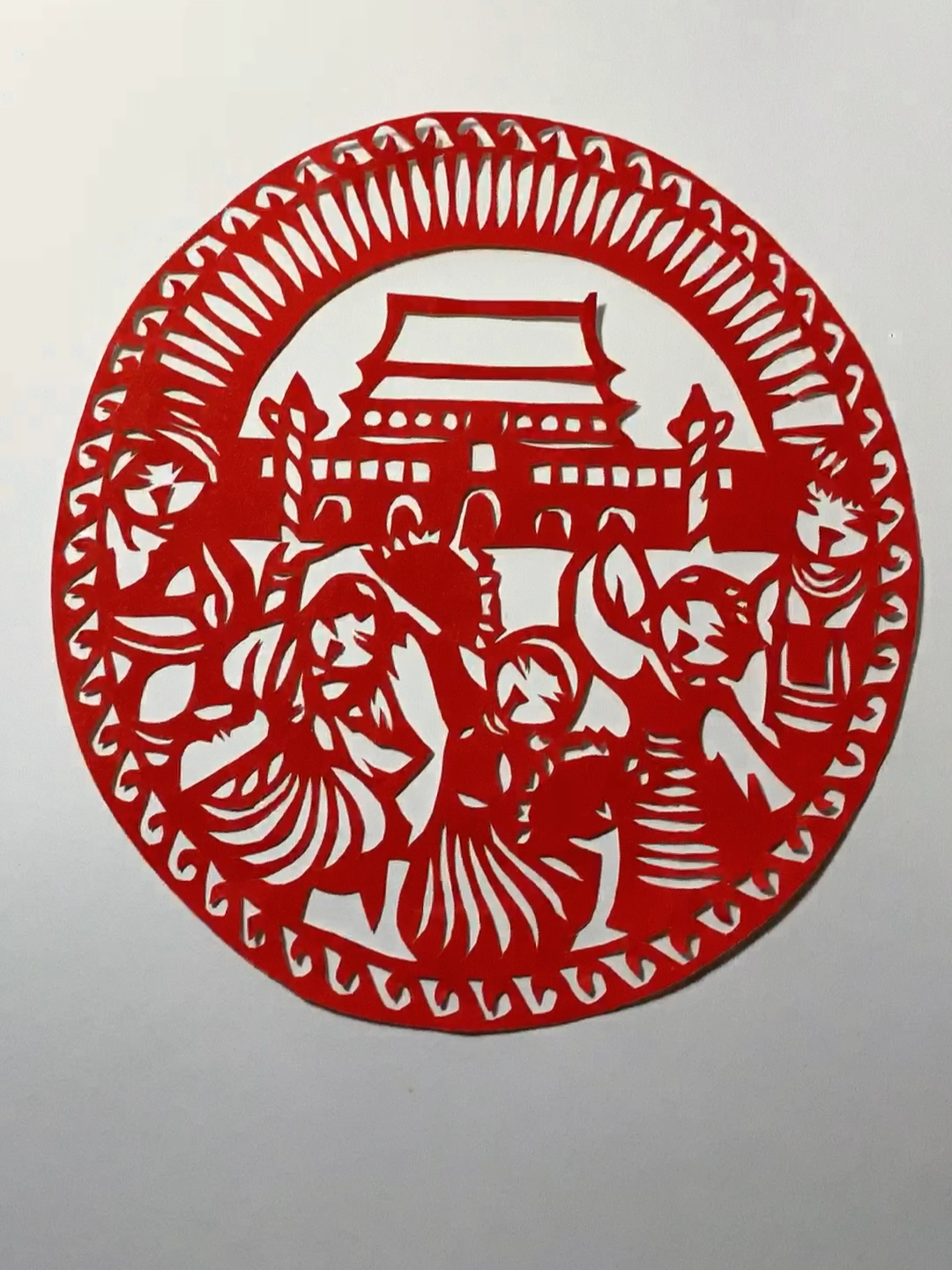 民族团结一家亲剪纸