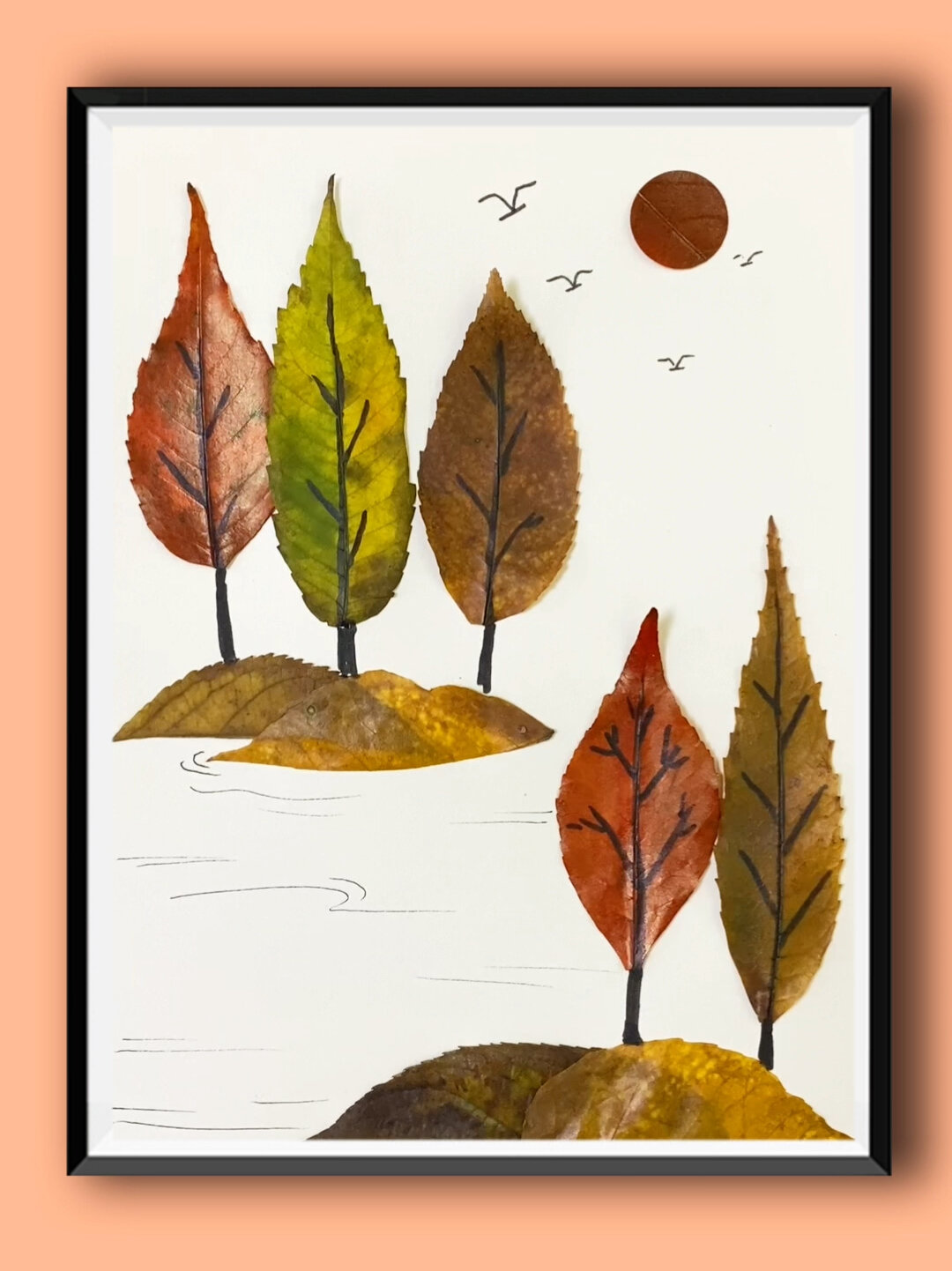 用秋天的落叶做一幅秋天的风景画吧