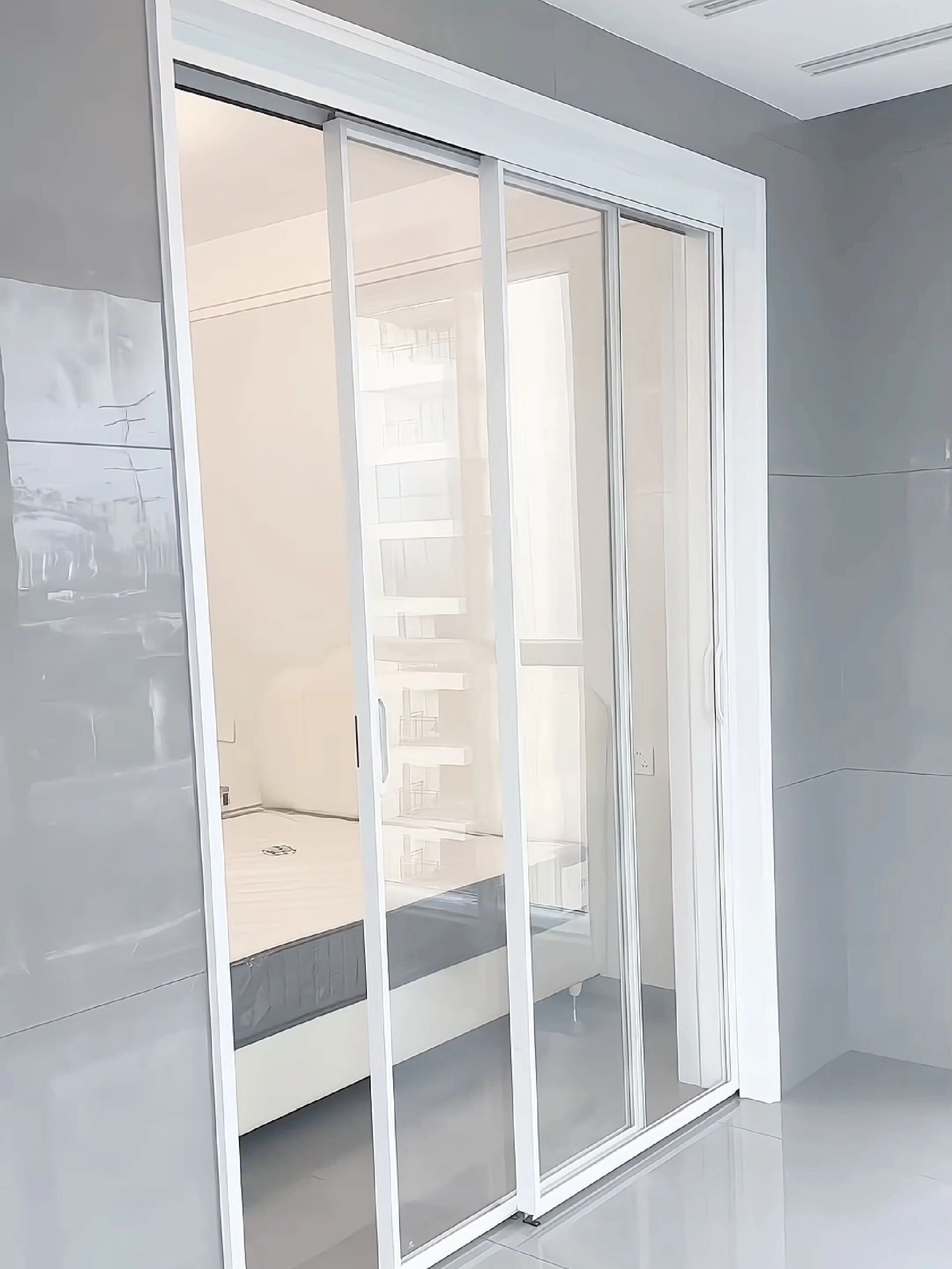 白色推拉门明亮又通透真的越看越喜欢