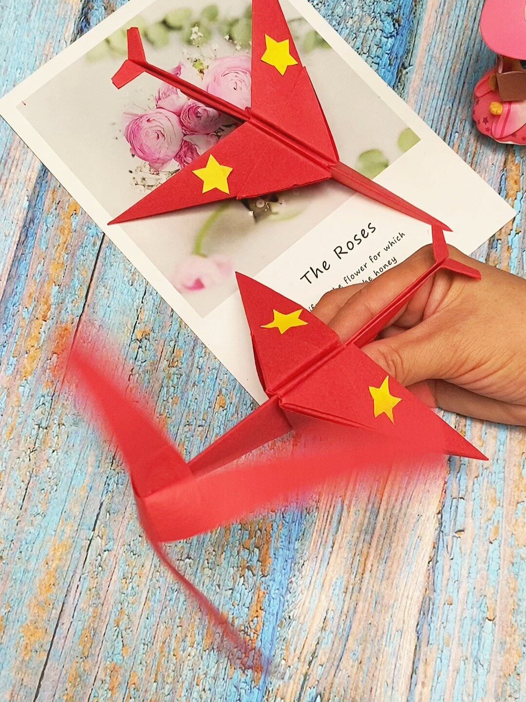 如何在10秒内学会做纸飞机的螺旋桨