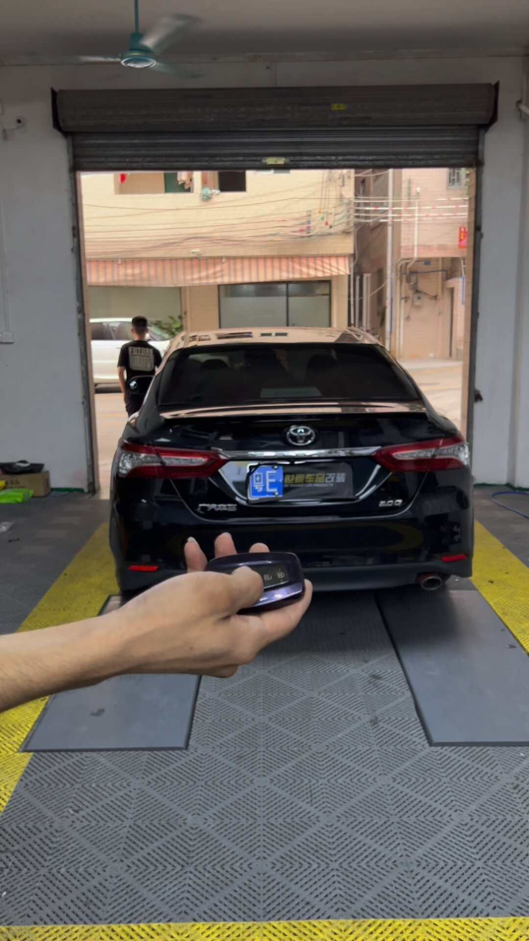 丰田凯美瑞电动双杠尾门科派品牌